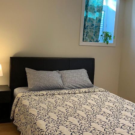 Finished 2 Bedroom Apartment In An Upscale Area Of Ajax Kültér fotó